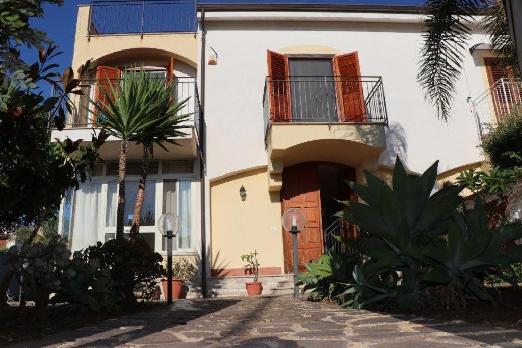 Villa Cavalluccio Marino Con Piscina Idromassaggio Carini Ngoại thất bức ảnh