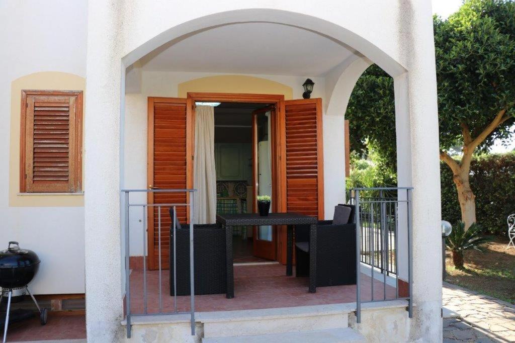 Villa Cavalluccio Marino Con Piscina Idromassaggio Carini Ngoại thất bức ảnh